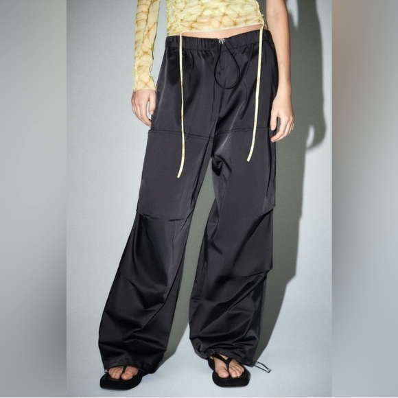 Zara Black Satin Effect Parachute Drawstring Pants - Picture 6 of 15